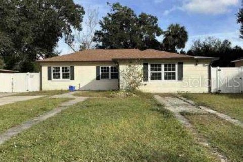 House in Sanford, Florida 3 bedrooms, 124.21 sq.m. № 2308217