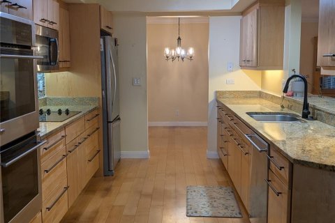 Купить виллу или дом в Пинеллас-Парк, Флорида 8 комнат, 164.99м2, № 1912262 - фото 22