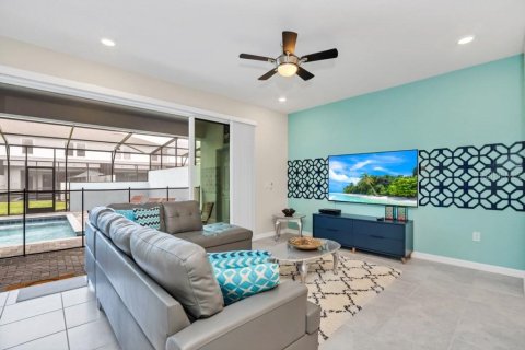 Townhouse in Davenport, Florida 5 bedrooms, 213.02 sq.m. № 1893963 - photo 14
