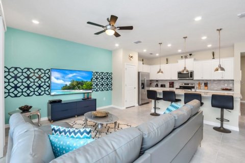 Townhouse in Davenport, Florida 5 bedrooms, 213.02 sq.m. № 1893963 - photo 15
