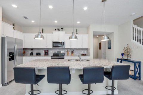 Townhouse in Davenport, Florida 5 bedrooms, 213.02 sq.m. № 1893963 - photo 11