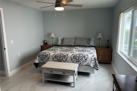 Villa ou maison à vendre à New Port Richey, Floride: 2 chambres, 169.27 m2 № 2419902 - photo 24