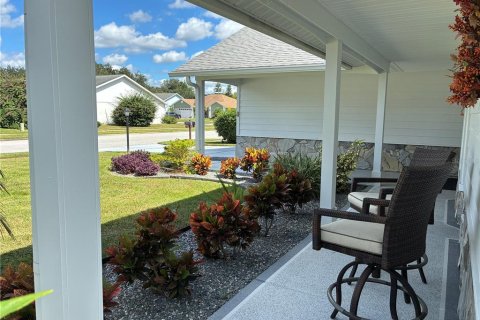 Villa ou maison à vendre à New Port Richey, Floride: 2 chambres, 169.27 m2 № 2419902 - photo 4