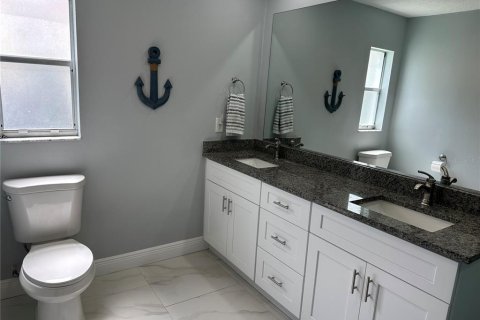 Villa ou maison à vendre à New Port Richey, Floride: 2 chambres, 169.27 m2 № 2419902 - photo 23