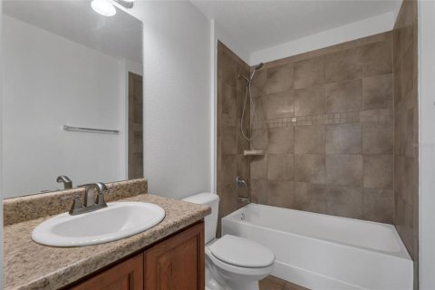 Adosado en venta en Kissimmee, Florida, 3 dormitorios, 158.21 m2 № 2149047 - foto 25