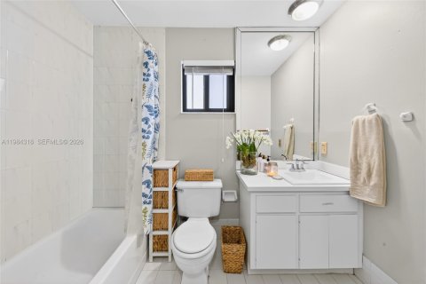 Villa ou maison à vendre à Miami, Floride: 4 chambres, 122.17 m2 № 2045405 - photo 26