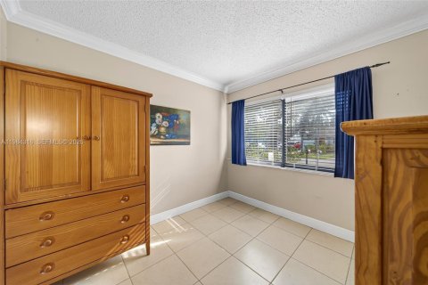 Villa ou maison à vendre à Miami, Floride: 4 chambres, 122.17 m2 № 2045405 - photo 6