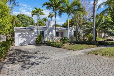 Casa en venta en Hollywood, Florida, 3 dormitorios, 92.9 m2 № 2040761 - foto 2
