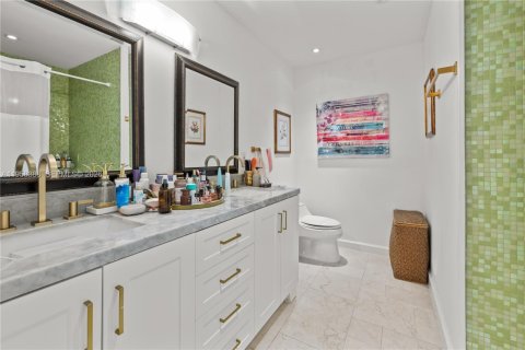 Casa en venta en Hollywood, Florida, 3 dormitorios, 92.9 m2 № 2040761 - foto 10