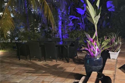 Casa en venta en Golden Beach, Florida, 6 dormitorios, 465.63 m2 № 2061655 - foto 27