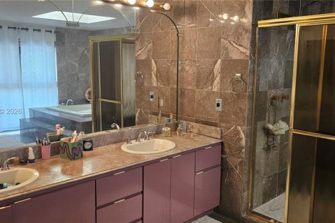 Casa en venta en Golden Beach, Florida, 6 dormitorios, 465.63 m2 № 2061655 - foto 14