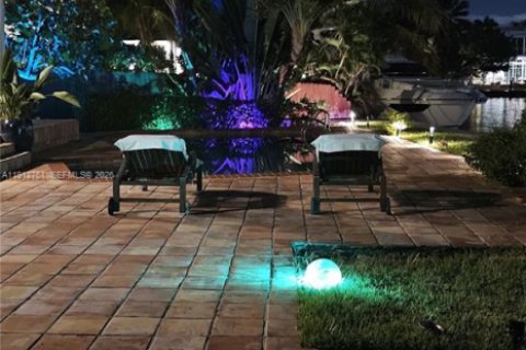 Casa en venta en Golden Beach, Florida, 6 dormitorios, 465.63 m2 № 2061655 - foto 26