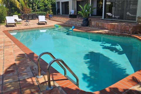 Casa en venta en Golden Beach, Florida, 6 dormitorios, 465.63 m2 № 2061655 - foto 22