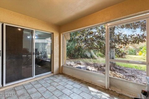 House in Ormond Beach, Florida 3 bedrooms, 188.96 sq.m. № 2104835 - photo 28