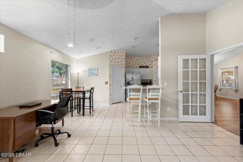 House in Ormond Beach, Florida 3 bedrooms, 188.96 sq.m. № 2104835 - photo 9