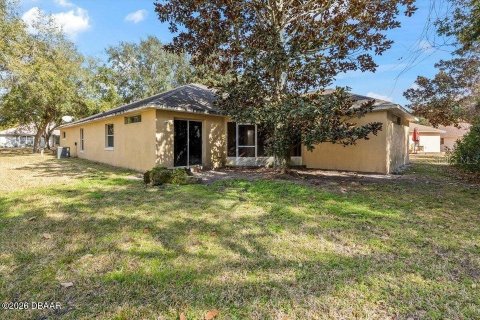 House in Ormond Beach, Florida 3 bedrooms, 188.96 sq.m. № 2104835 - photo 29