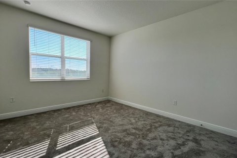 Townhouse in Parrish, Florida 3 bedrooms, 167.87 sq.m. № 1915233 - photo 12