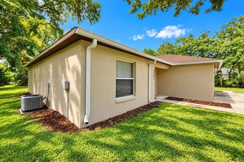 Immobilier commercial à vendre à Lake Wales, Floride: 8 chambres, 220.36 m2 № 2415114 - photo 3