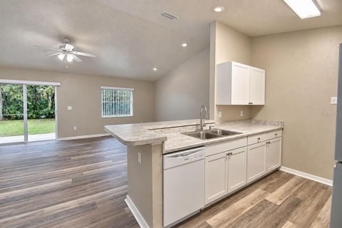 Immobilier commercial à vendre à Lake Wales, Floride: 8 chambres, 220.36 m2 № 2415114 - photo 12