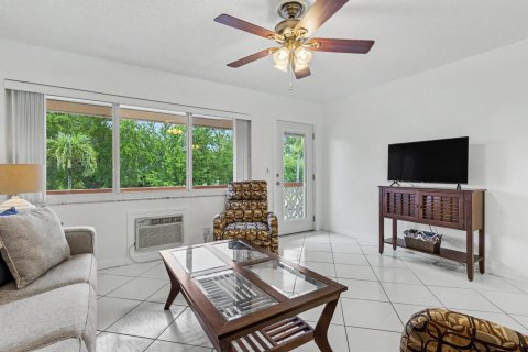 Condominio en venta en Hallandale Beach, Florida, 1 dormitorio, 58.06 m2 № 2243204 - foto 12
