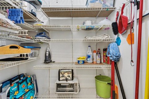 Condominio en venta en Hallandale Beach, Florida, 1 dormitorio, 58.06 m2 № 2243204 - foto 23