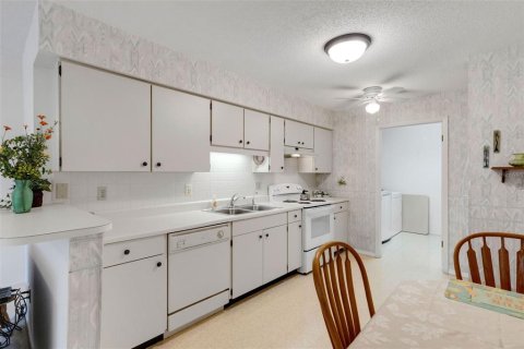 Copropriété à vendre à Bradenton, Floride: 2 chambres, 96.99 m2 № 1919113 - photo 12