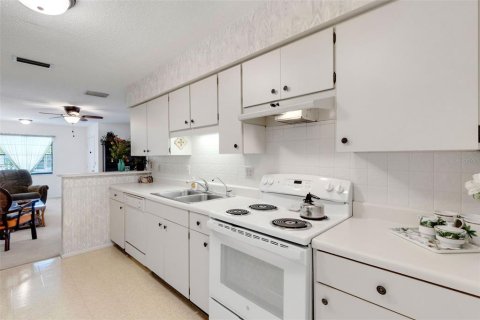 Copropriété à vendre à Bradenton, Floride: 2 chambres, 96.99 m2 № 1919113 - photo 14