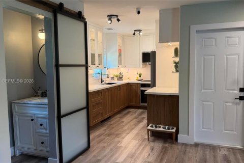 Townhouse in Fort Lauderdale, Florida 2 bedrooms, 116.13 sq.m. № 2088086 - photo 14