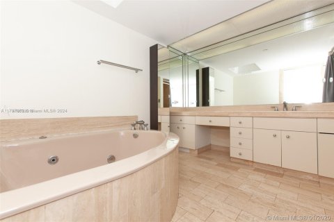 Купить кондоминиум в Авентура, Флорида 2 спальни, 141.4м2, № 1461501 - фото 26
