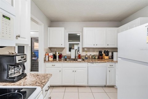 Casa en venta en Sun City Center, Florida, 2 dormitorios, 172.8 m2 № 1817826 - foto 13