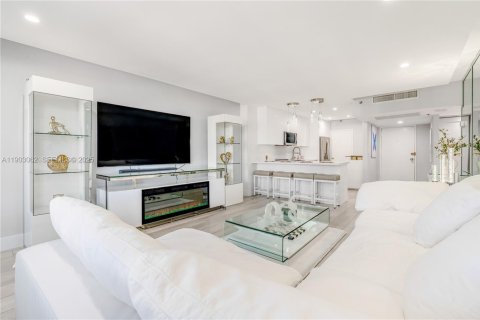 Condominio en alquiler en Miami Beach, Florida, 1 dormitorio, 82.68 m2 № 2054196 - foto 11