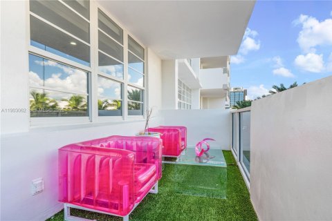 Condominio en alquiler en Miami Beach, Florida, 1 dormitorio, 82.68 m2 № 2054196 - foto 28