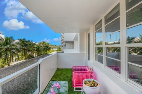 Condominio en alquiler en Miami Beach, Florida, 1 dormitorio, 82.68 m2 № 2054196 - foto 30