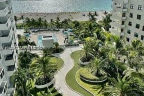 Condominio en alquiler en Miami Beach, Florida, 1 dormitorio, 82.68 m2 № 2054196 - foto 4