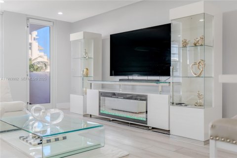 Condominio en alquiler en Miami Beach, Florida, 1 dormitorio, 82.68 m2 № 2054196 - foto 27