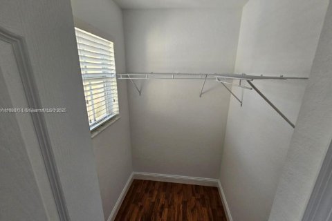 Touwnhouse à vendre à Miramar, Floride: 3 chambres, 117.99 m2 № 2012137 - photo 14