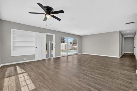 House in Daytona Beach, Florida 4 bedrooms, 196.02 sq.m. № 2100897 - photo 13