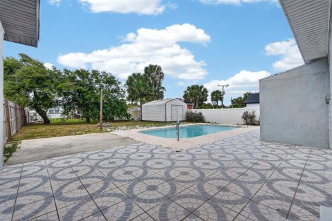 House in Daytona Beach, Florida 4 bedrooms, 196.02 sq.m. № 2100897 - photo 28