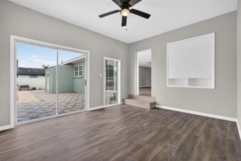 House in Daytona Beach, Florida 4 bedrooms, 196.02 sq.m. № 2100897 - photo 26