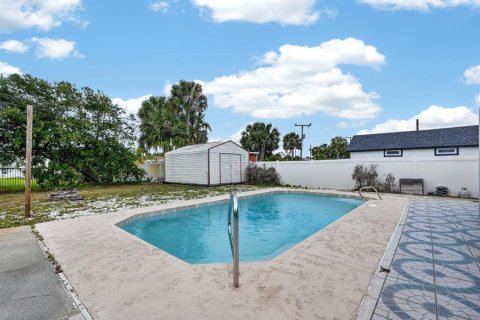 House in Daytona Beach, Florida 4 bedrooms, 196.02 sq.m. № 2100897 - photo 29