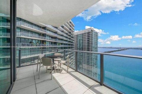 Condominio en venta en Miami, Florida, 3 dormitorios, 153.2 m2 № 1686201 - foto 2