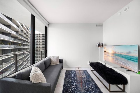 Condominio en venta en Miami, Florida, 3 dormitorios, 153.2 m2 № 1686201 - foto 18