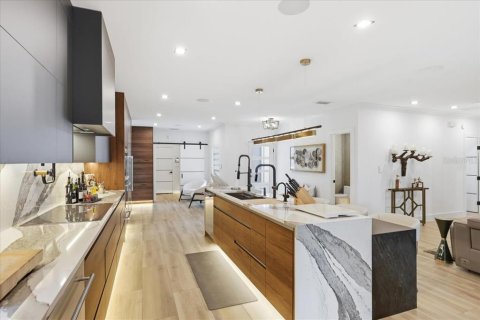 Villa ou maison à vendre à Orlando, Floride: 3 chambres, 219.62 m2 № 2430485 - photo 30