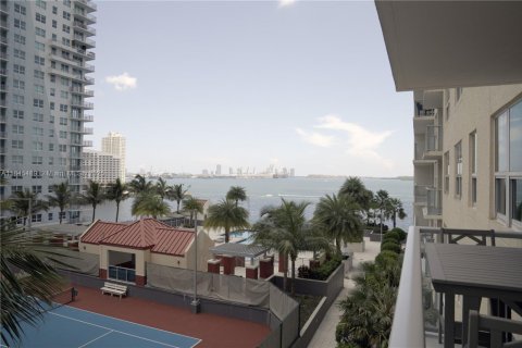 Condominio en venta en Miami, Florida, 3 dormitorios, 136.57 m2 № 1852223 - foto 9