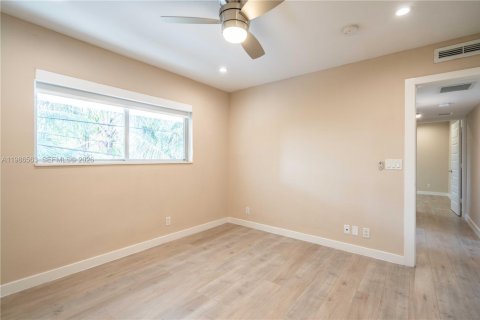 Снять в аренду квартиру в Форт-Лодердейл, Флорида 2 спальни, 92.9м2, № 2048108 - фото 11