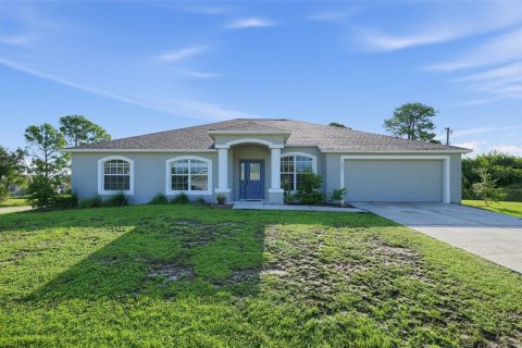 House in Palm Bay, Florida 4 bedrooms, 210.8 sq.m. № 2287717