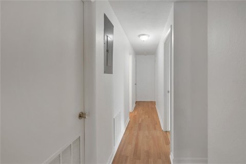 Купить кондоминиум в Кэсселберри, Флорида 7 комнат, 118.08м2, № 2236827 - фото 16