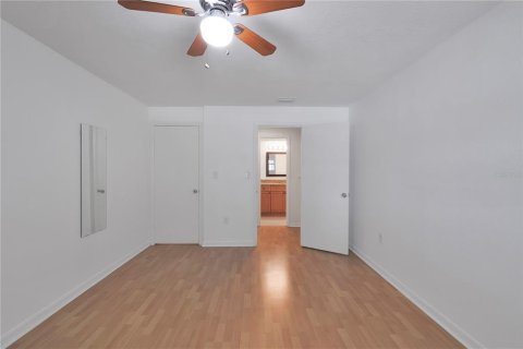 Купить кондоминиум в Кэсселберри, Флорида 7 комнат, 118.08м2, № 2236827 - фото 29