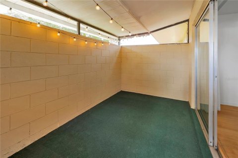 Купить кондоминиум в Кэсселберри, Флорида 7 комнат, 118.08м2, № 2236827 - фото 14
