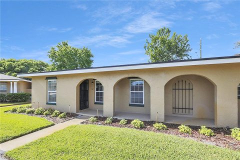 Condo in Casselberry, Florida, 3 bedrooms № 2236827